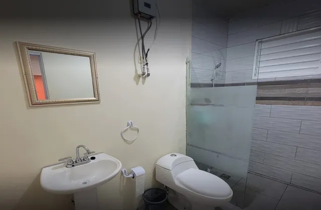 Hotel Jose Contreras Room Bathroom